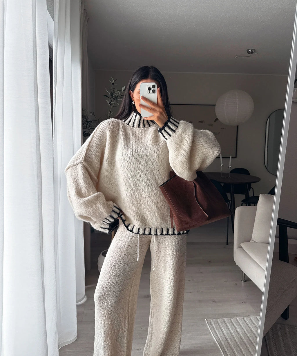 SALMA | SOPHISTICATED WOOL BLEND SWEATER